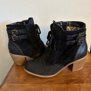 Roxy brand women’s boot